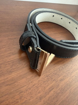Valentino woman belt with gold details 120cm like new
