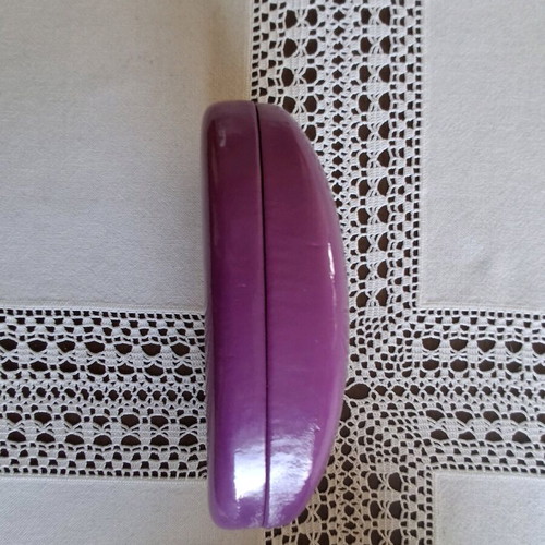 Sunglasses case used, damaskini color