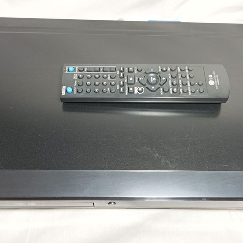 LG DR389 DVD εγγραφέας αναπαραγωγέας σαν καινούργιο με αυθεντικό τηλεκοντρόλ