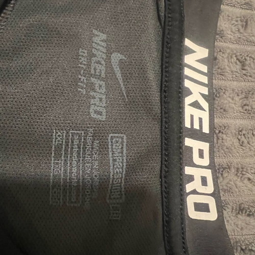 Nike Pro dry fit T-shirt 2XL black like new cut sleeve sports shirt