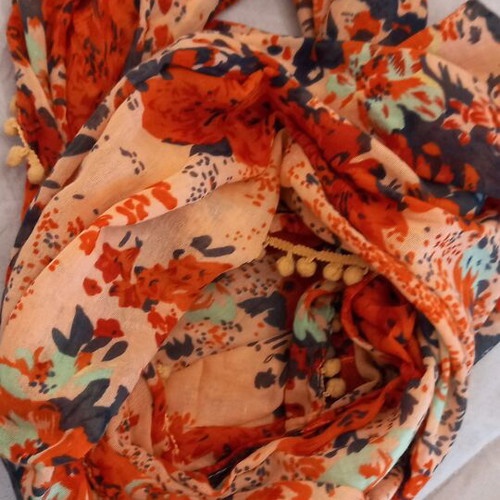 S.Oliver scarf like new, cotton, red multicolor