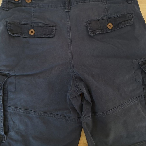 American Eagle men's cargo shorts size 30, dark blue