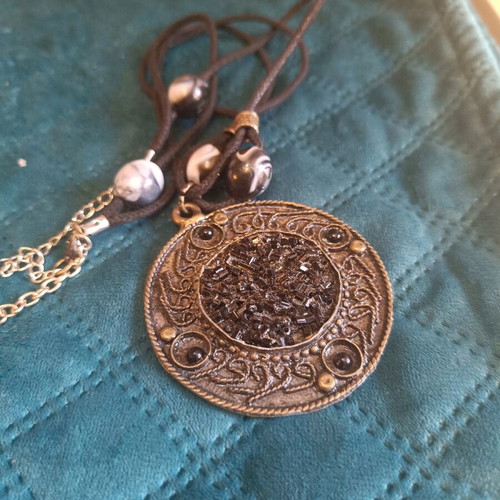Antica Murrina antique women's necklace like new with mineral copper and black crystals