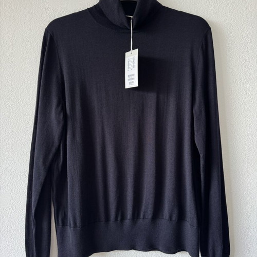 COS 100% merino wool turtleneck top, size M, navy