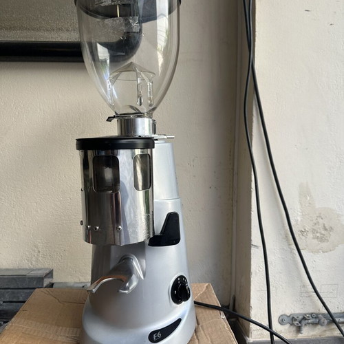 Fiorenzato F6 A Dark-T Coffee Grinder like new, dosometric