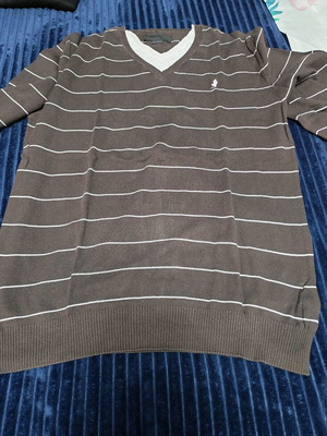 Men's sweater used XL brown with embossed squares
