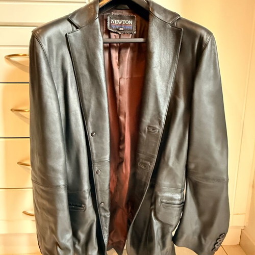 Newton men's leather jacket size 46 like new, black nappa