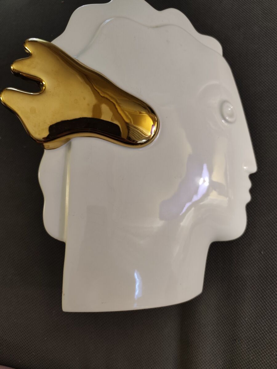 Porcelain vase Hermes by Heide Warlamis… - € 140,00 - Vendora.cy