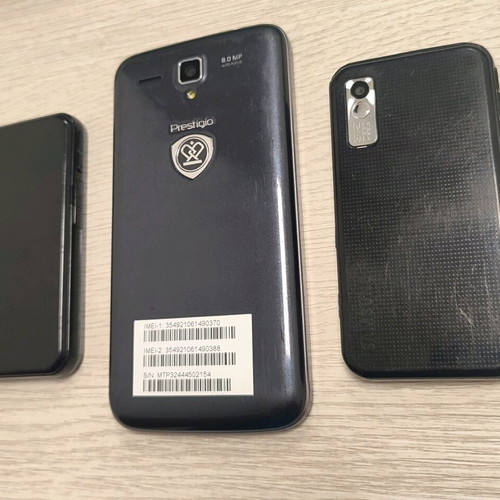 Samsung Star GT-S5233T and Prestigio MultiPhone 5517 DUO used old mobile phones