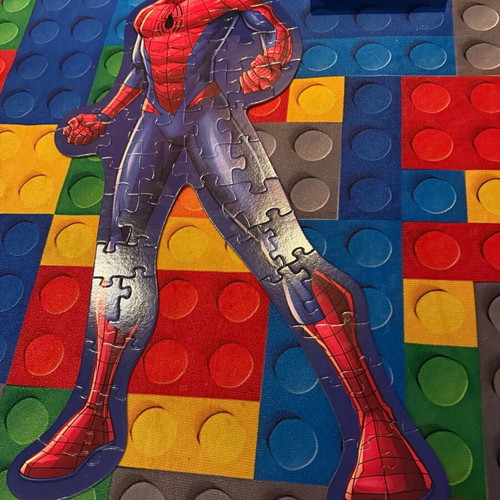 Luna Toys Spiderman 2-Sided Puzzle 52 Pieces like new