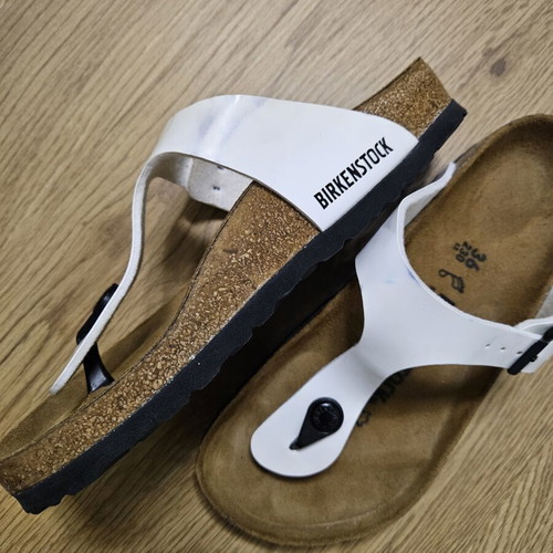 Birkenstock Gizeh sandals, white, size 36
