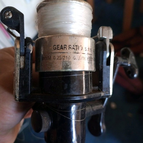 Fishing reel like new, spinning type, gear ratio 5.1:1