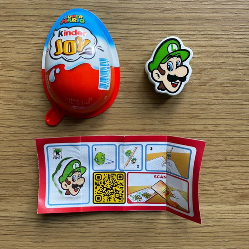 Фигура Luigi Kinder Joy Super Mario Nintendo 2025 нова