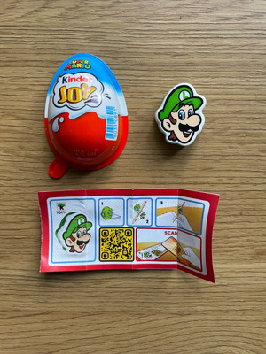 Φιγούρα Luigi συλλογής Kinder Joy Super Mario Nintendo 2025 ολοκαίνουργια