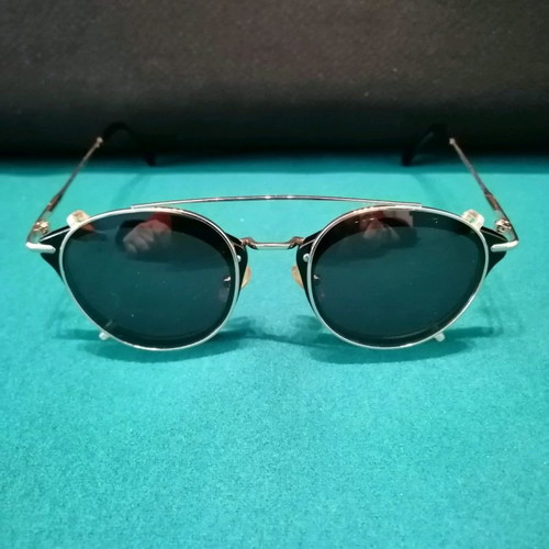 Women's Optical Frame With Clip-On Sunglasses Like New, Black And Gold
