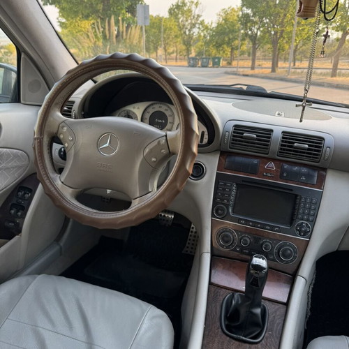 Mercedes C200 Kompressor 1800cc elegance sedan