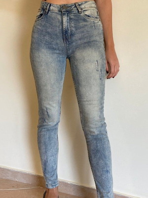 Pink Woman turquoise denim jeans like new, slim fit, size S-M