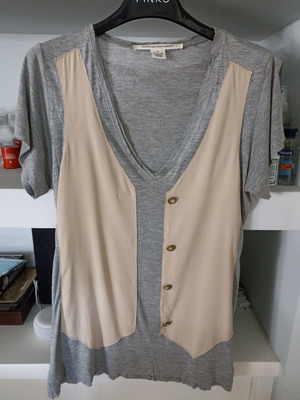 Diane von Furstenberg t-shirt used, silk and rayon, small