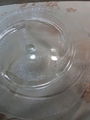 Glass cake stand new, surface 30×30 cm