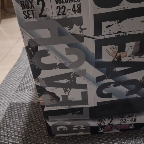 Bleach box set volumes 22-48 like new