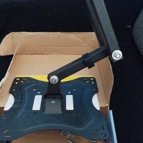 Wall Mount for TVs up to 55 inches like new, foldable