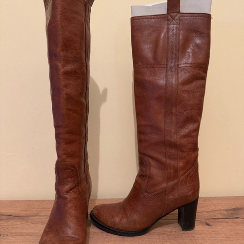 L Autre Chose boots camel color like new