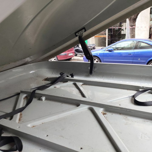Thule Ocean 80 Roof Box used, 320 liters storage