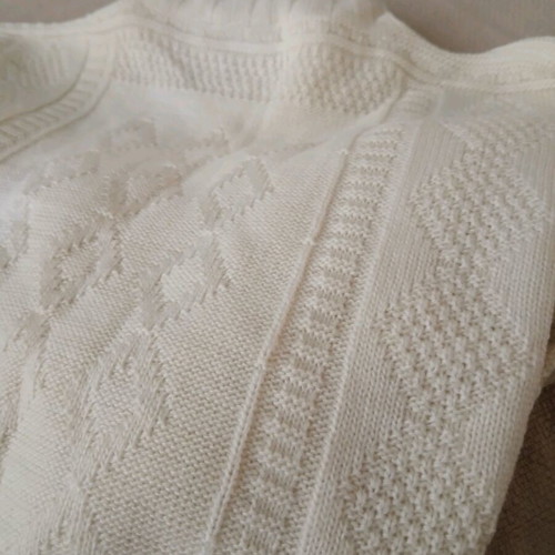 Ecru sweater like new with low turtleneck