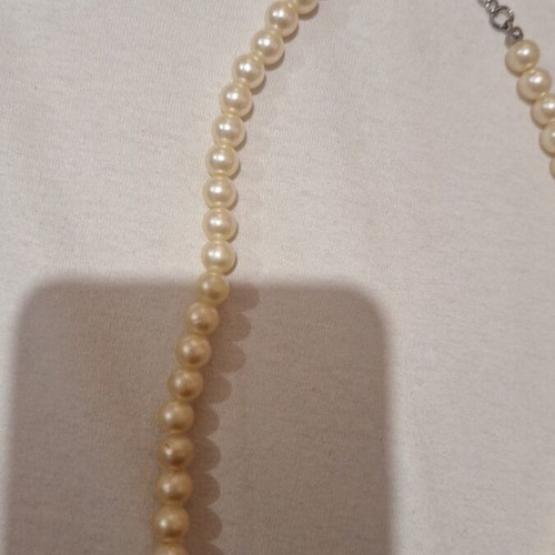 Pearl necklace