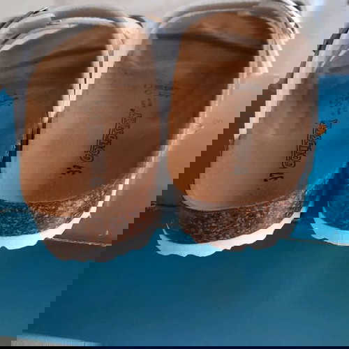 Νέα γυναικεία πέδιλα Nak λευκά με ρυθμιζόμενο λουράκι, μέγεθος 37