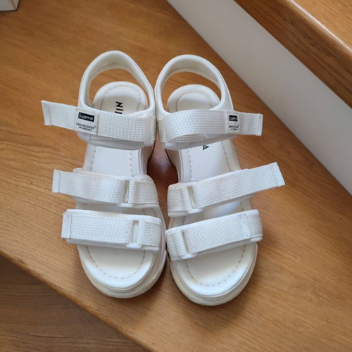 Chunky sandals size 36 like new, white with velcro