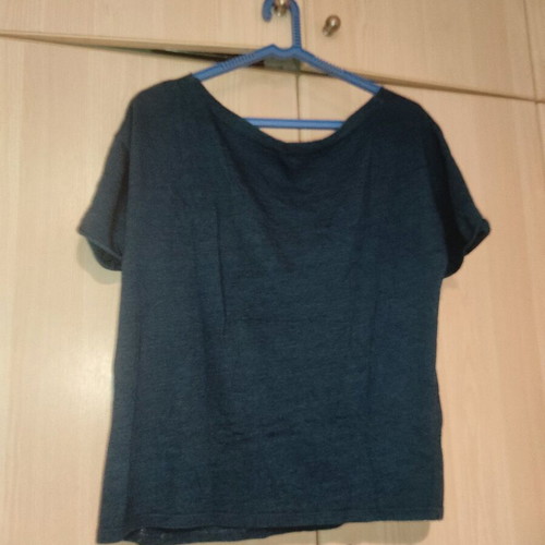 Blouse used with open back, size M, blue