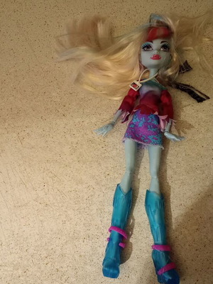 Monster High Music Festival doll used, excellent condition