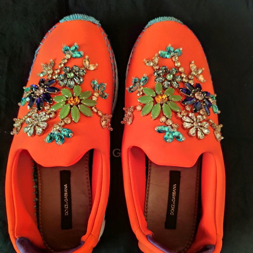 Athletic shoes like new, size 38-39, multicolor orange