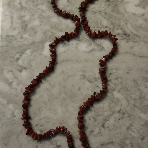 Necklace with semi-precious stones like new, unworn