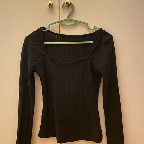 Shein black blouse like new, fits small size