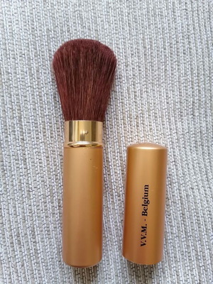 Makeup brush large with natural hair V.V.M Belgium new