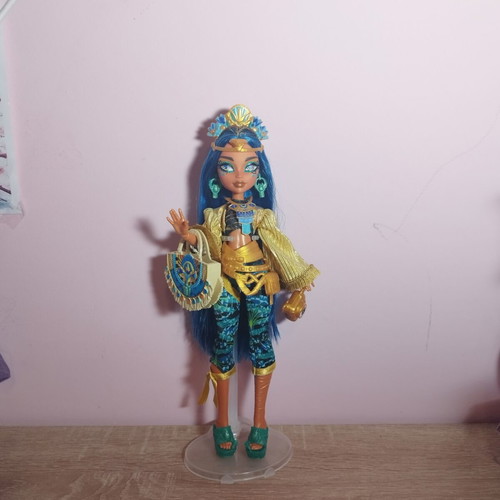 Cleo de Nile Monster High doll like new