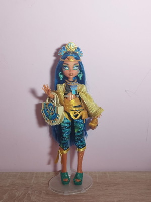 Cleo de Nile Monster High doll like new
