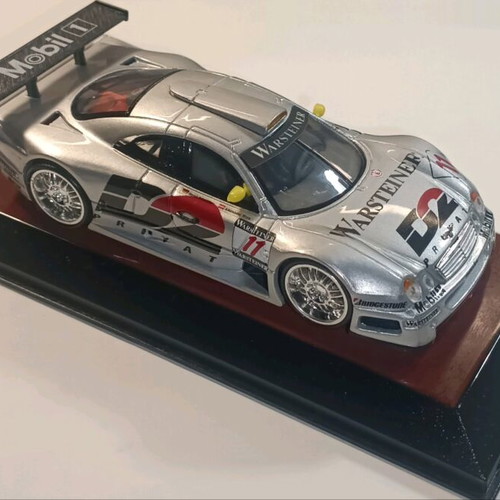 Mercedes CLK GTR 1/43 σαν καινούργιο με εντυπωσιακές ζάντες