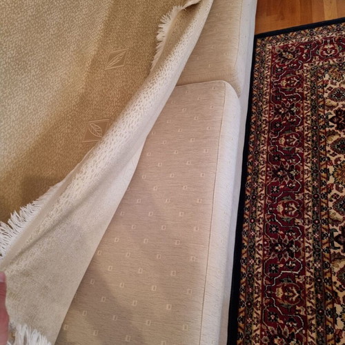 Three-seater sofa like new with storage space
