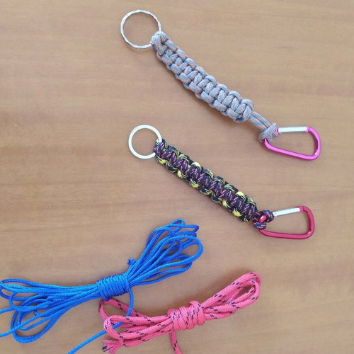 Paracord keychain new in various colors with rings and carabineer