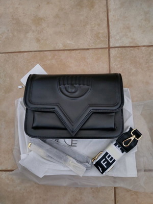Τσάντα crossbody μαύρη καινούργια