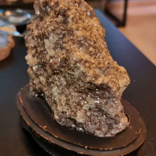Mineral like new, 1.183 kg, with quartz and pyrite