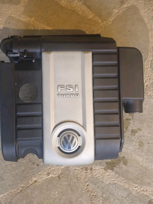 Golf 5 GTI engine cover used in excellent condition