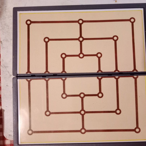 Magnetic Trilma travel game