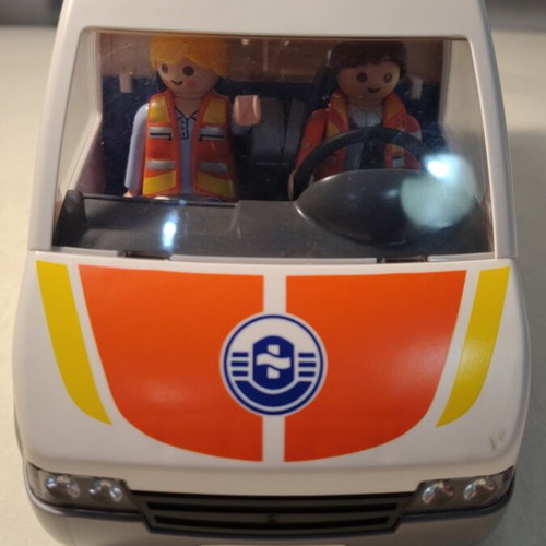 Playmobil Ambulance 5541 like new with 63 pieces and figures