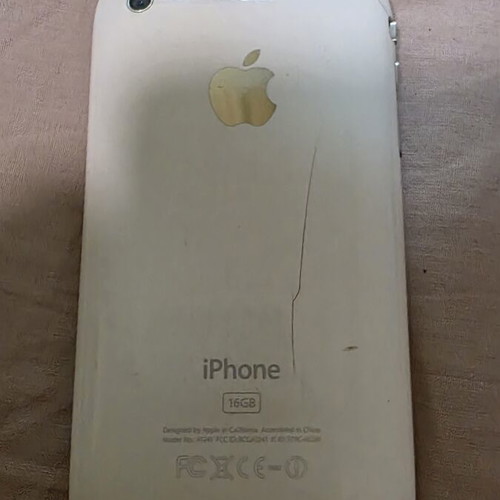 iPhone 3G 16GB used, white, model A1241