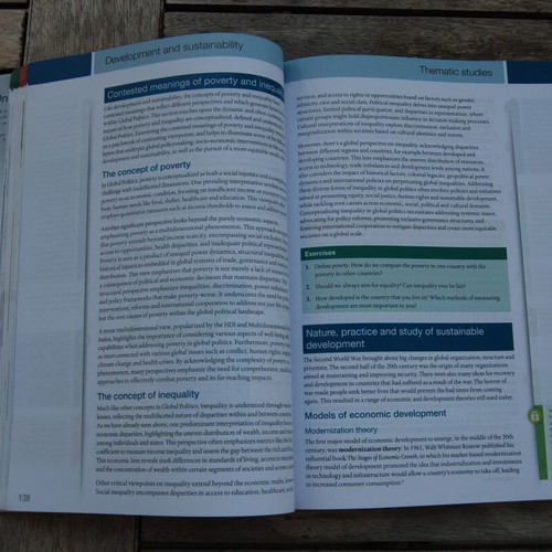 Global Politics for the IB Diploma Programme book like new