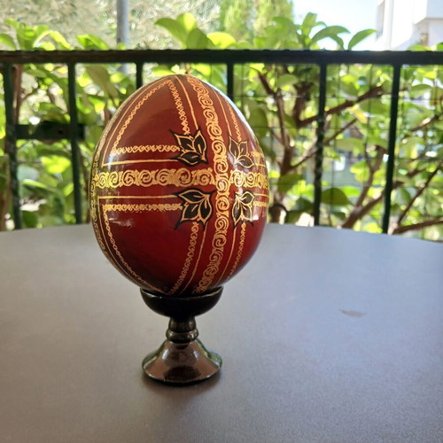 Hand-painted wooden egg with Virgin Mary and Christ, vintage from Russia